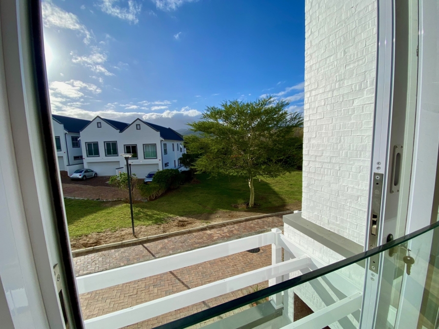 3 Bedroom Property for Sale in Gevonden Estate Western Cape